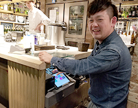 東京都渋谷区 O社様(飲食業) EasyPOS導入事例(タブレット)